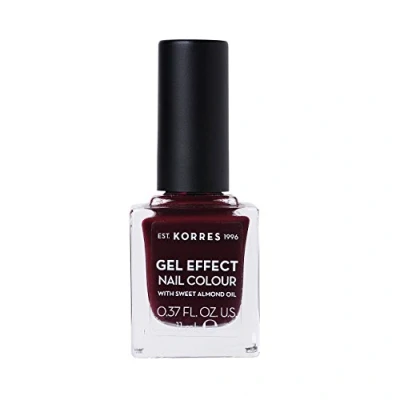 Obrázek KORRES Sweet Almond Nail Colour 57 burgundy red, veganský lak na nehty s gelovým efektem, bez silikonu a parabenů, 11 ml